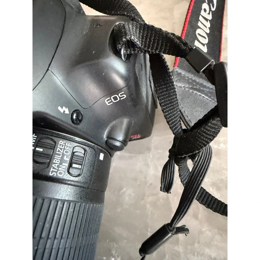 Canon EOS Rebel XS Digital SLR‎ Camera  18-55mm Not Tested for Parts No Charger